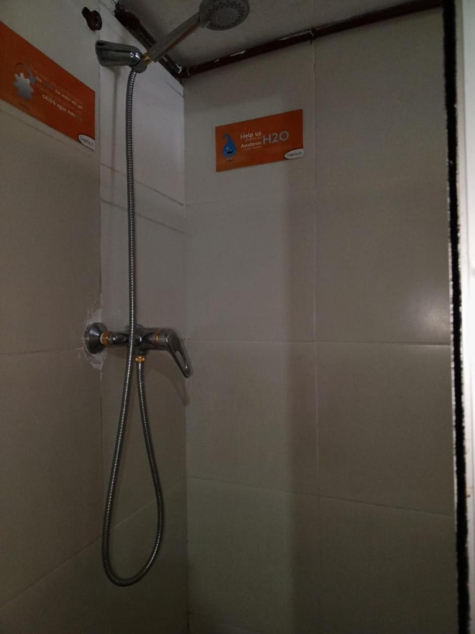 Atatau Hostel 拉巴斯 外观 照片